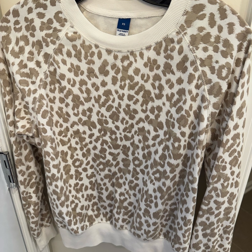 Old Navy Women's Leopard Print Sweater - Tan and White, XS, new condition